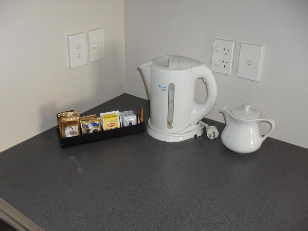 Victoria Hotel Suites Hamilton Chambre photo